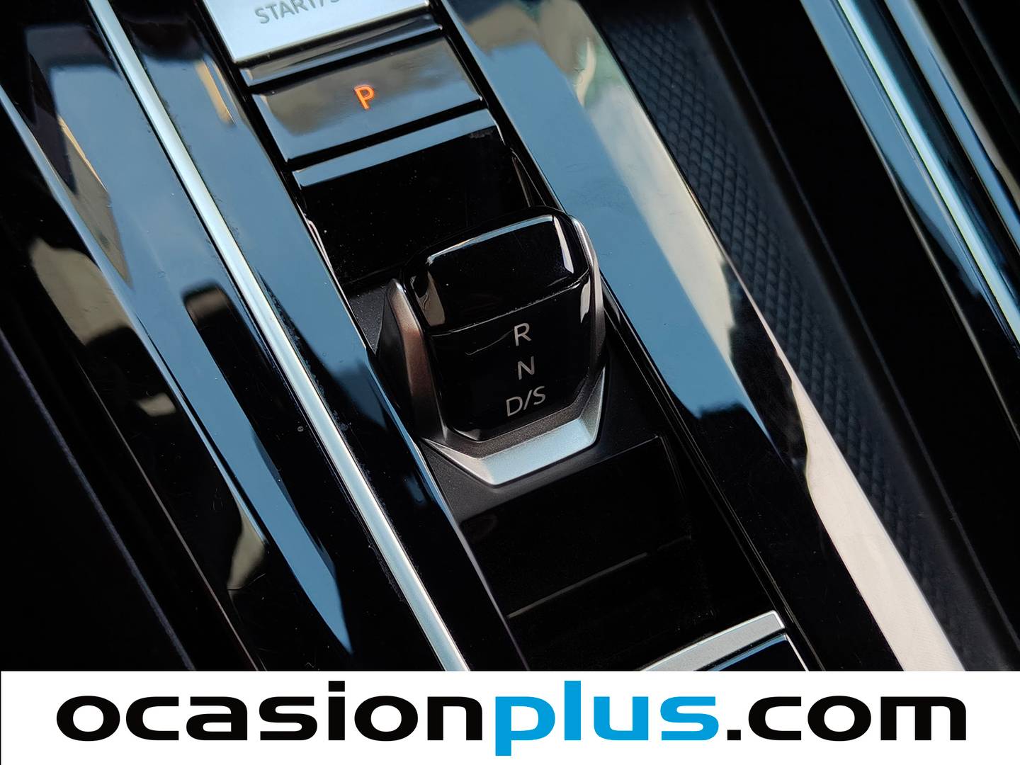 Volkswagen Golf Volkswagen Golf R-Line 1.5 eTSI (150 CV) DSG de segunda mano