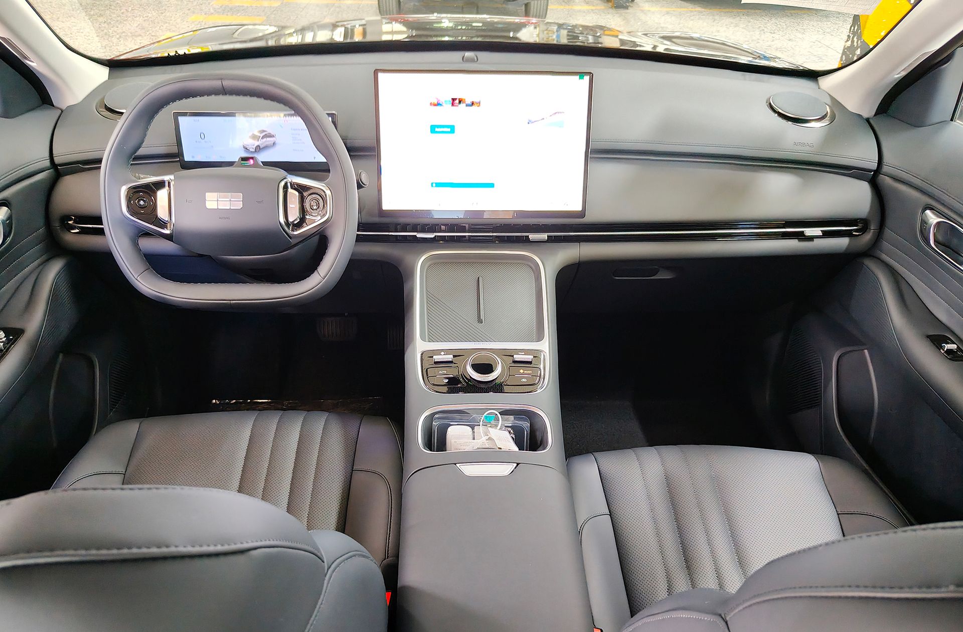 Geely Starray EM-i 1.5 PHEV Pro - foto 6