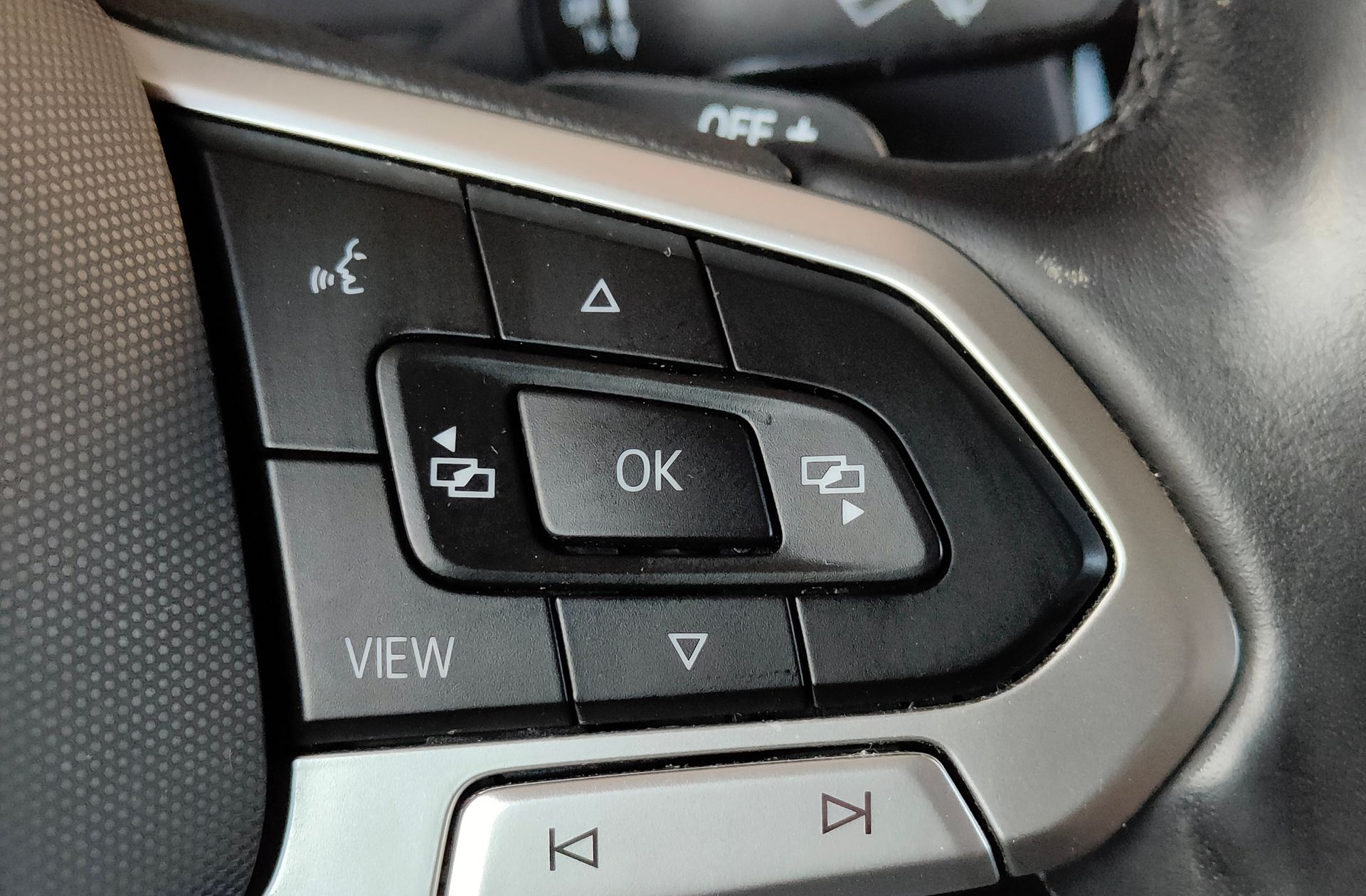 Volkswagen Passat Variant Executive 1.5 TSI DSG - foto 34