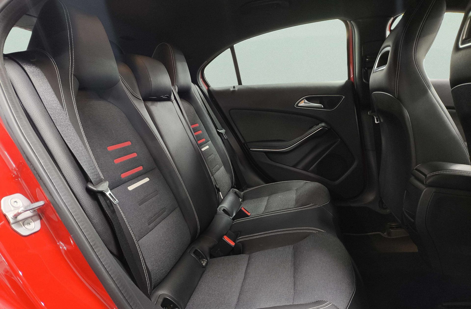 Mercedes-Benz Clase A 200 d Pack AMG - foto 17