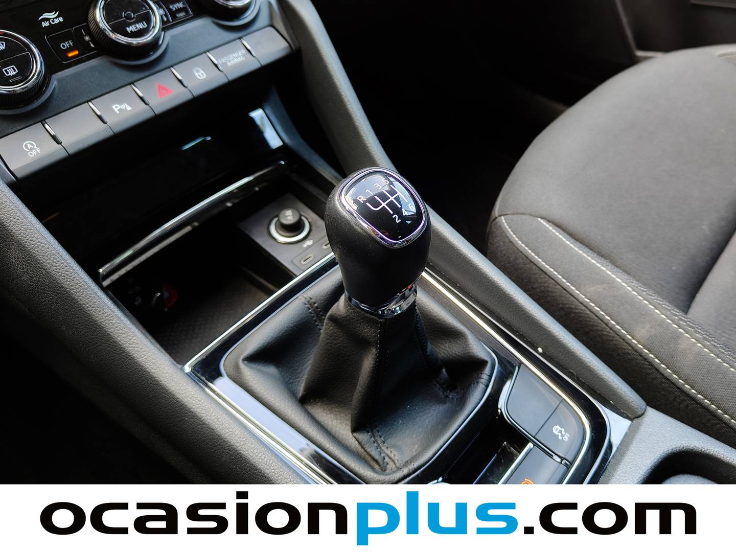 Foto Skoda Karoq Skoda Karoq 2.0 TDI Selection (115 CV)