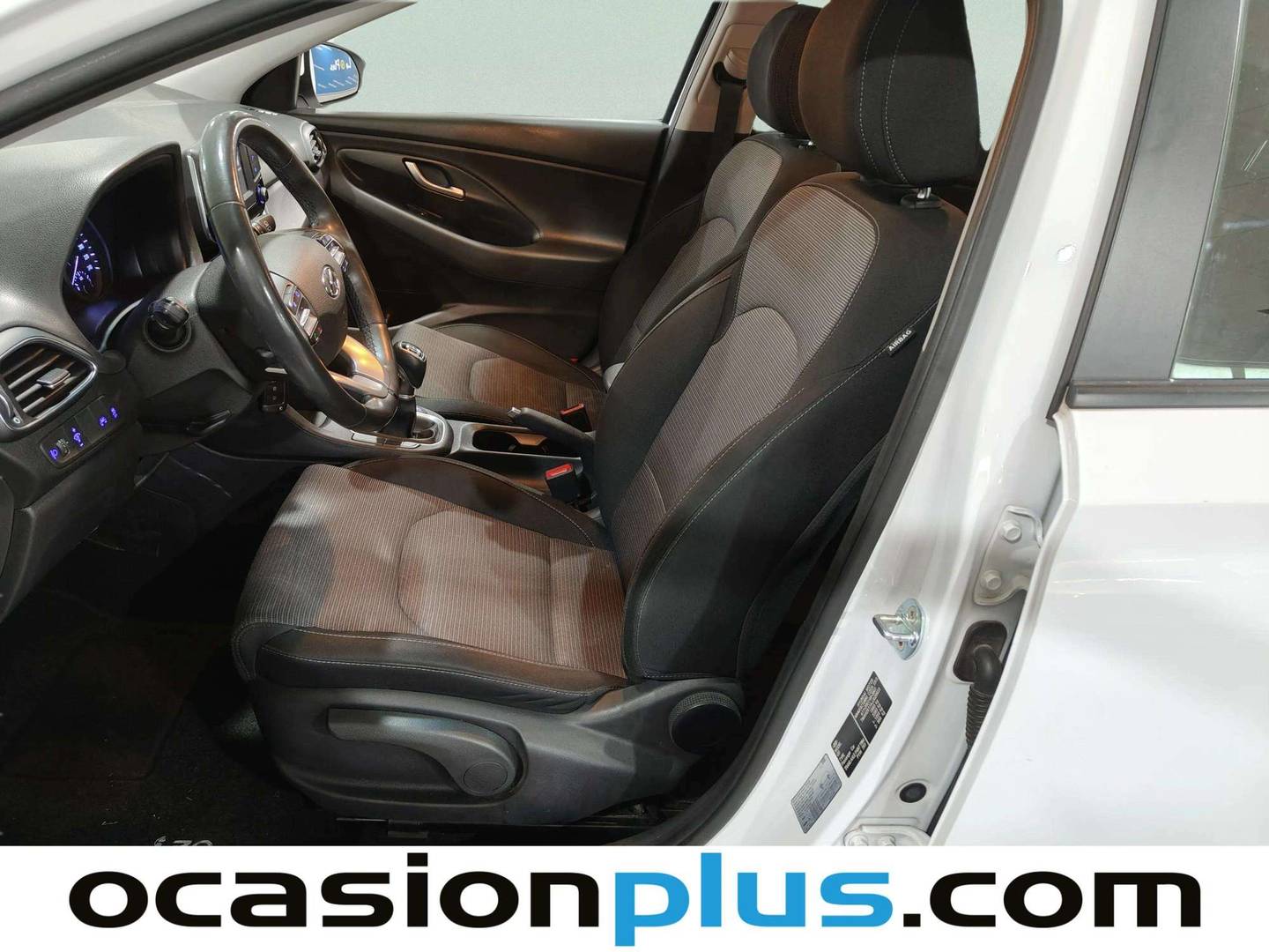 Foto asientos delanteros Hyundai i30 Hyundai i30 1.6 CRDI Klass Max (95 CV)