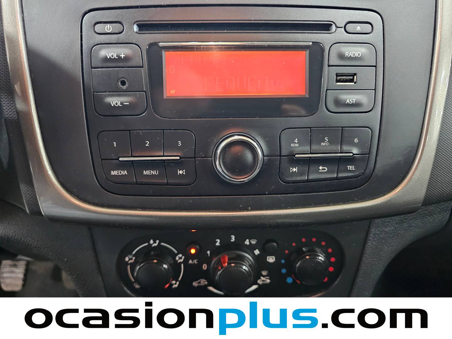 Equipamiento del Dacia Sandero Dacia Sandero dCi 90 Stepway (90 CV)