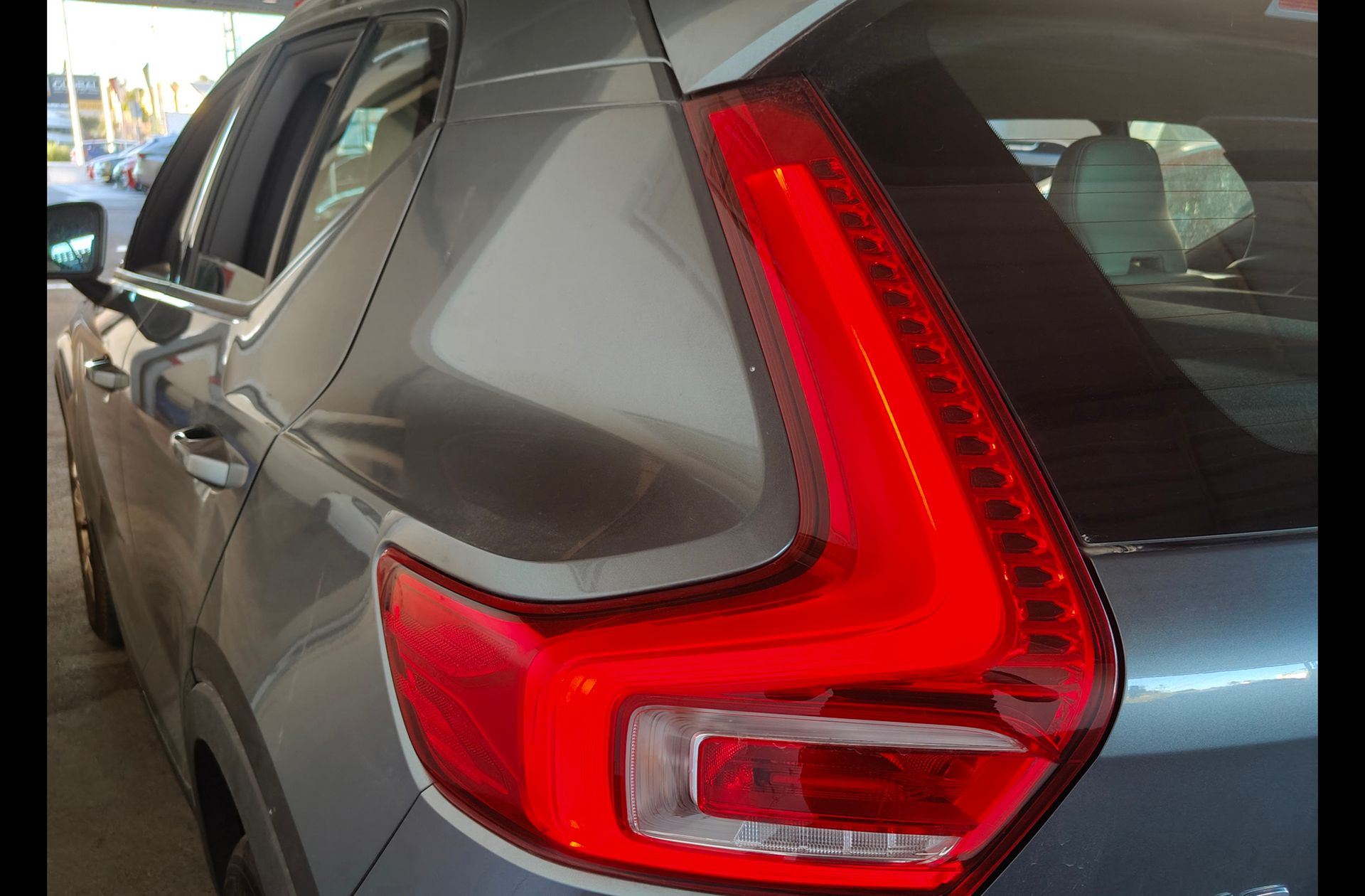 Volvo XC40 T3 Momentum - foto 15