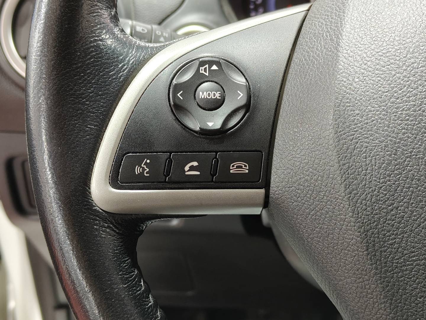 Foto Mitsubishi Space Star Mitsubishi Space Star 120 MPI Motion (80 CV)