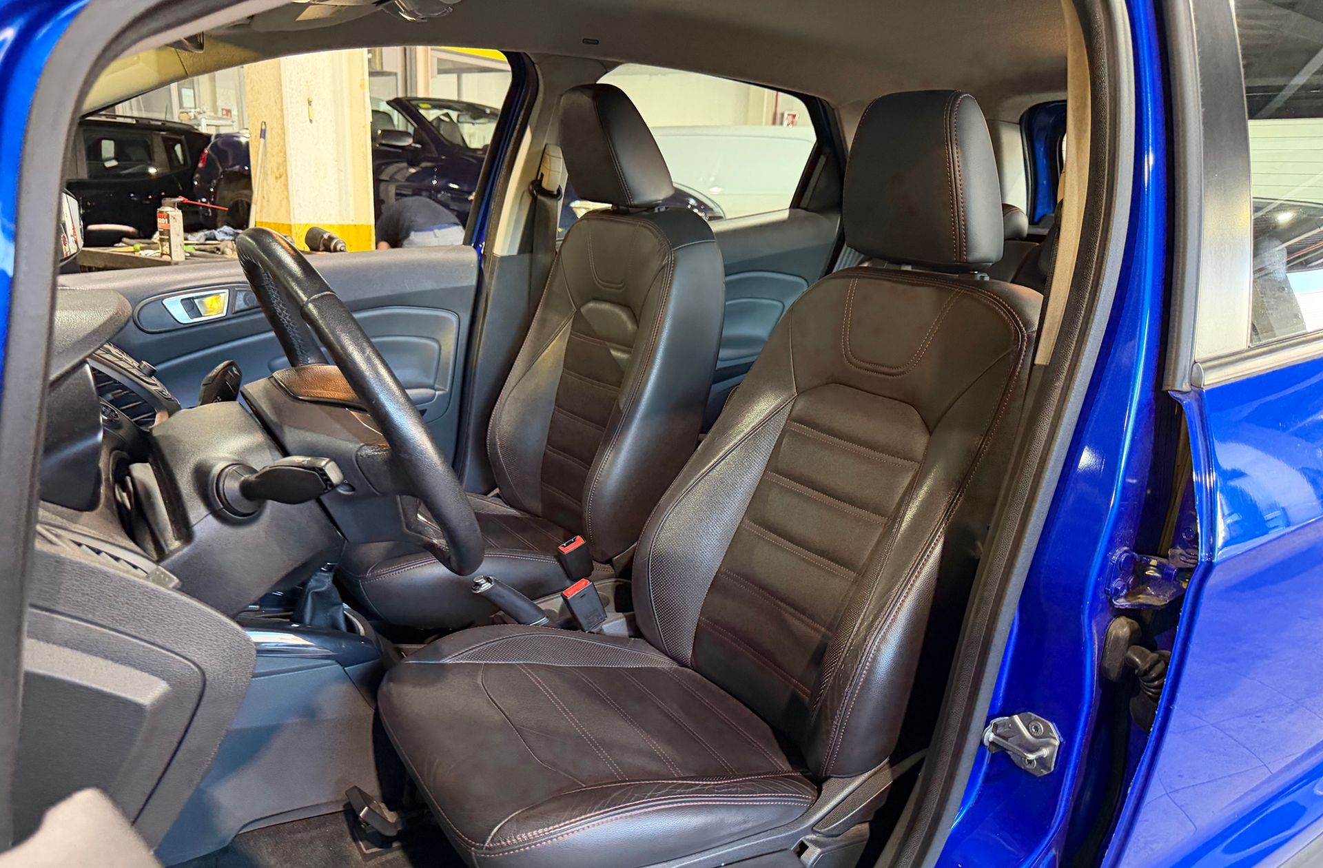 Ford EcoSport 1.5 TDCi Limited Edition - foto 8