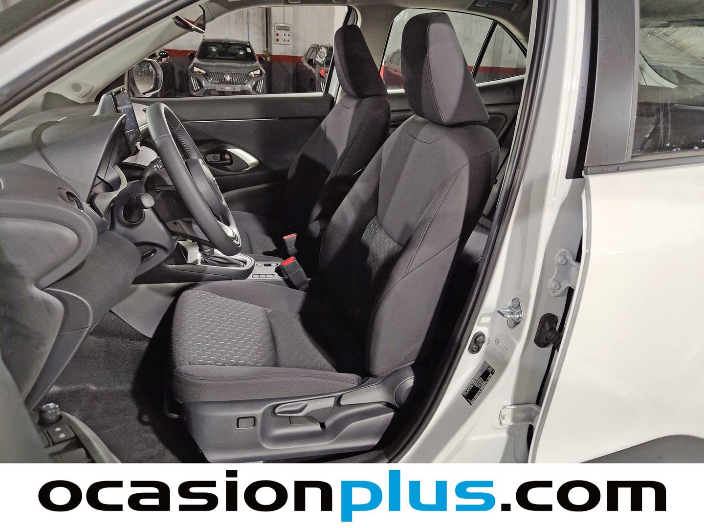 Foto Toyota Yaris Cross Toyota Yaris Cross 120H Business Plus (116 CV)