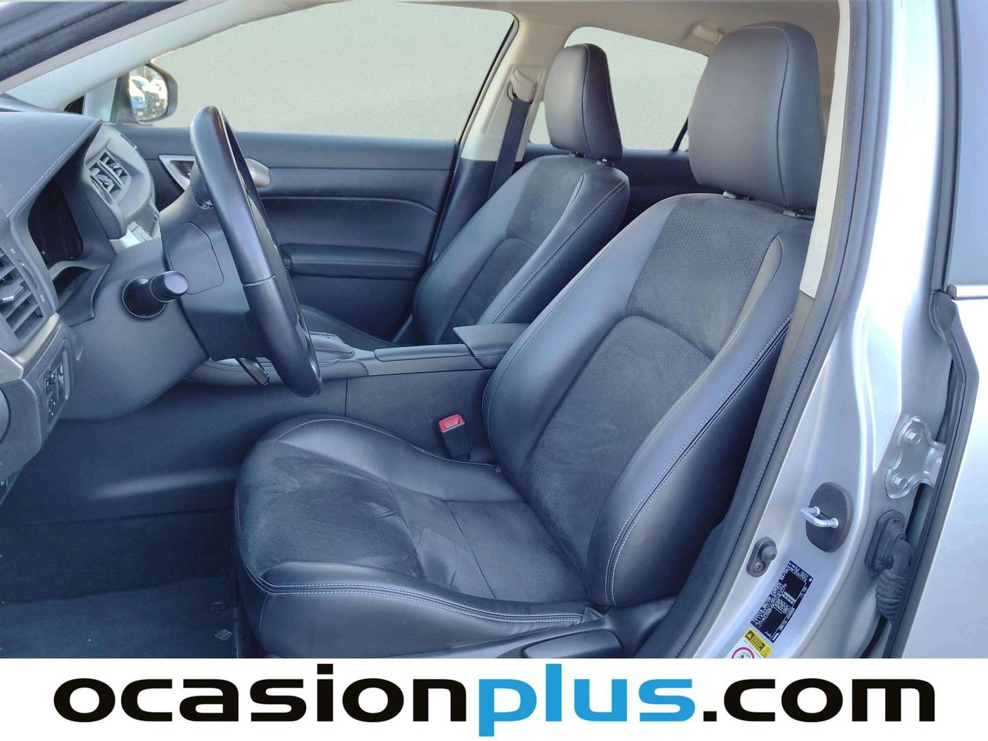 Foto asientos delanteros Lexus CT Lexus CT 200h Fuji (136 CV)