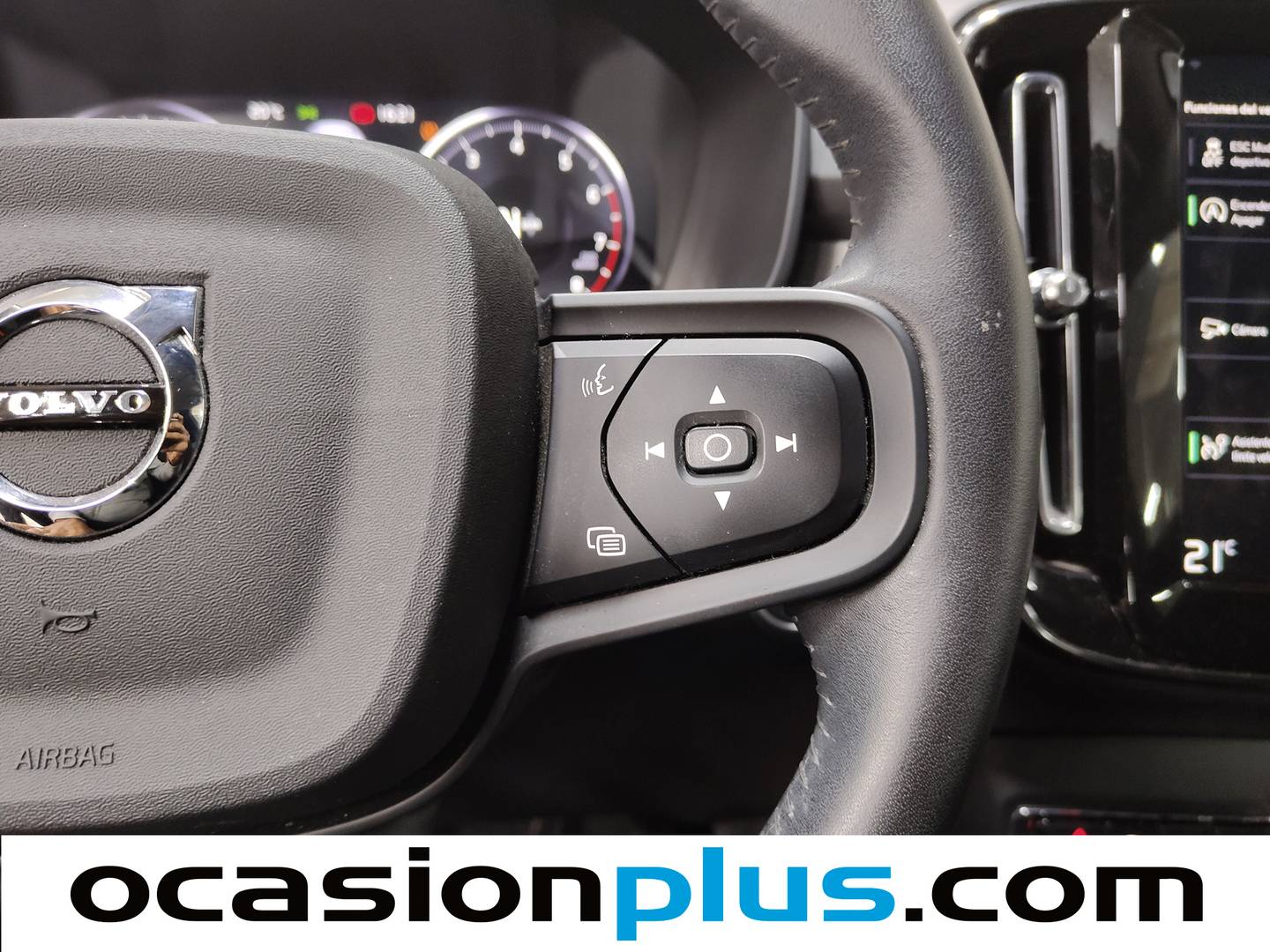 Volvo XC40 Volvo XC40 T2 Momentum Core (129 CV) seminuevo