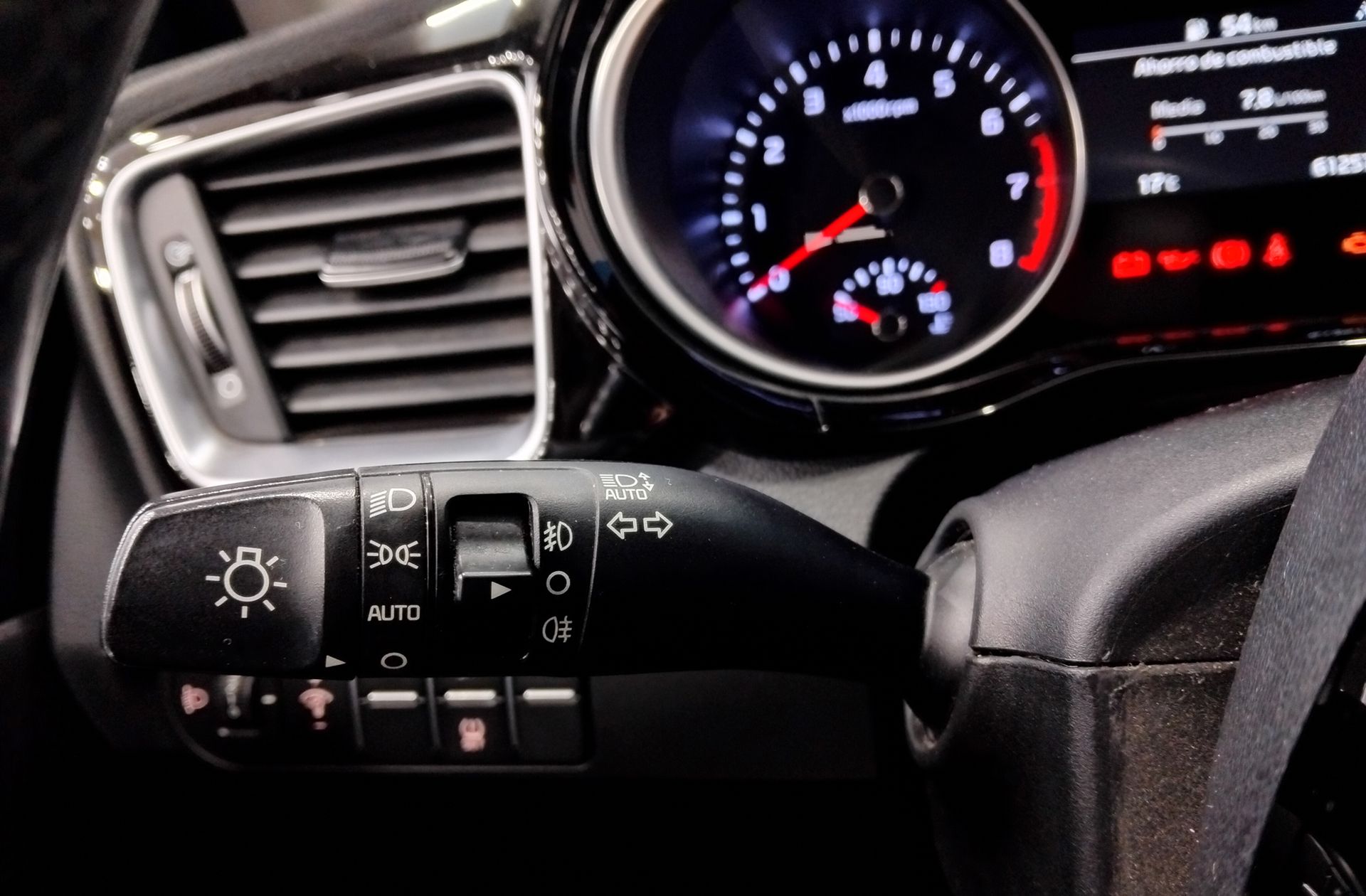 Kia XCeed 1.0 T-GDi Tech - foto 24