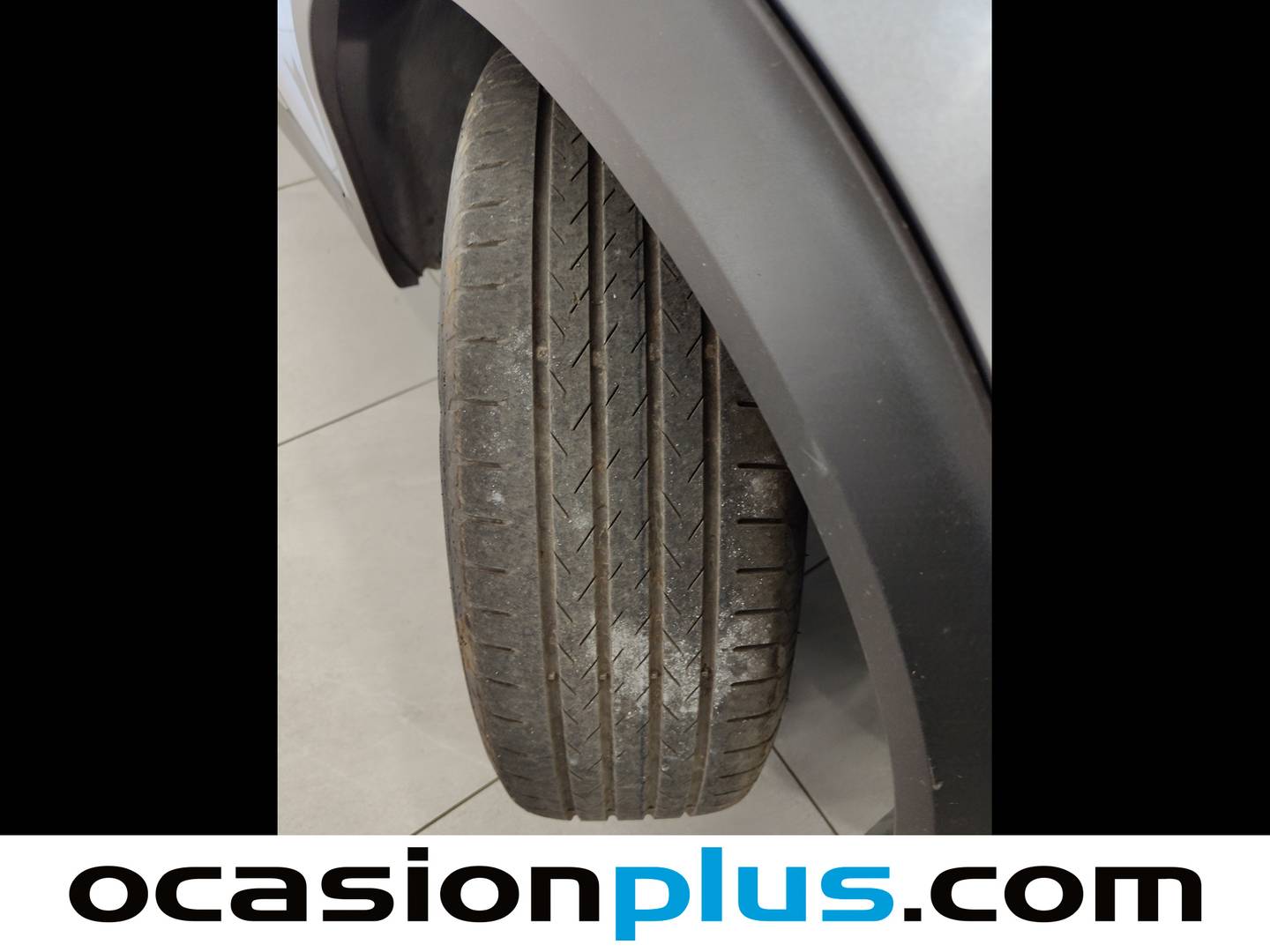 Foto Peugeot 2008 Peugeot 2008 Allure Hybrid eDCS6 (136 CV)