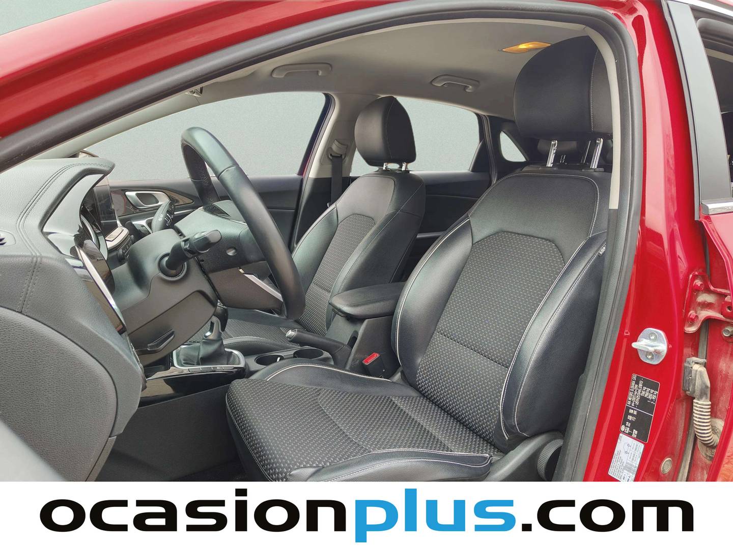 Foto asientos delanteros KIA Ceed Kia Ceed 1.4 CVVT Tech (100 CV)