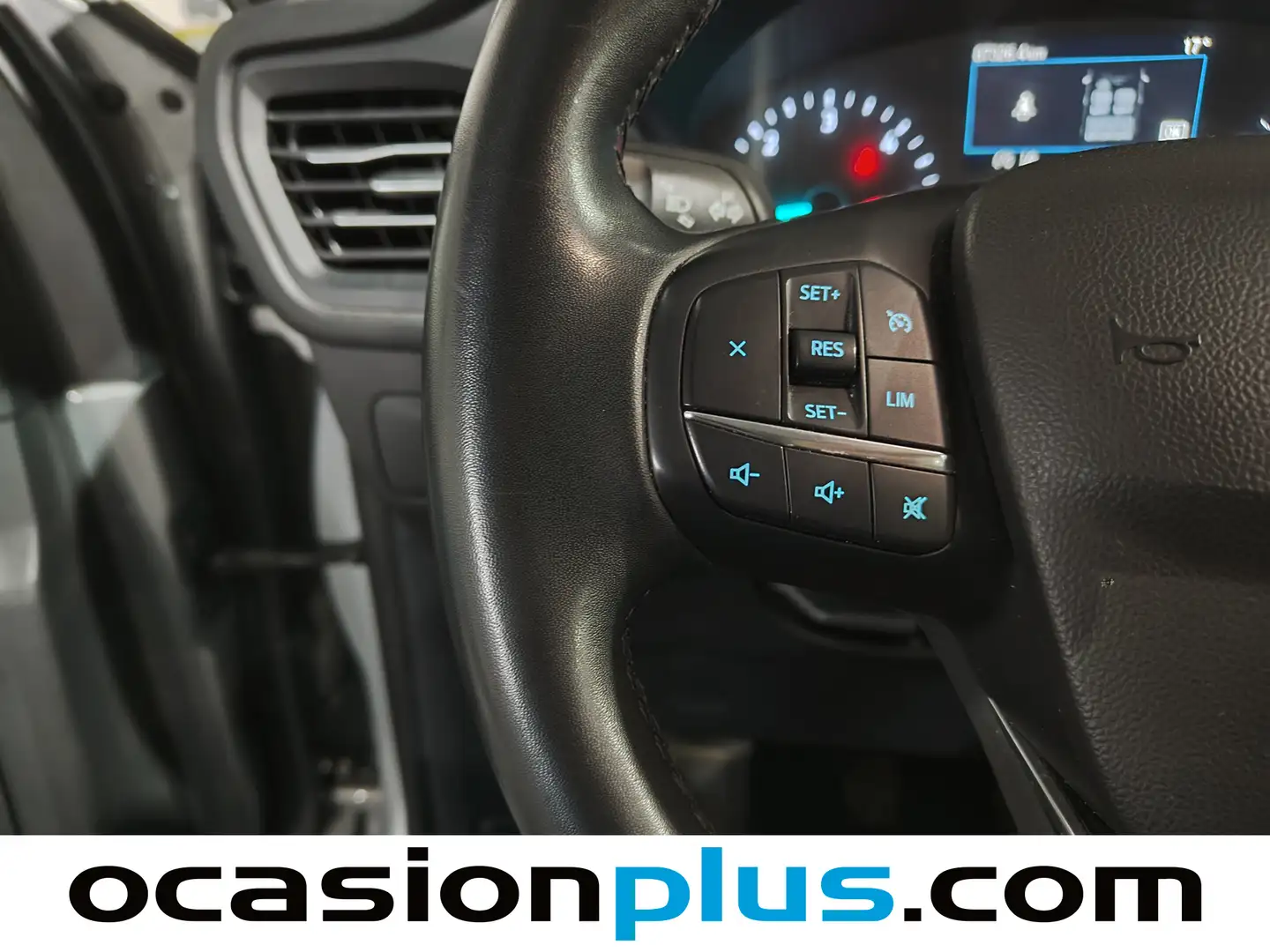 Foto Ford Kuga Ford Kuga 1.5 EcoBlue Trend (120 CV)