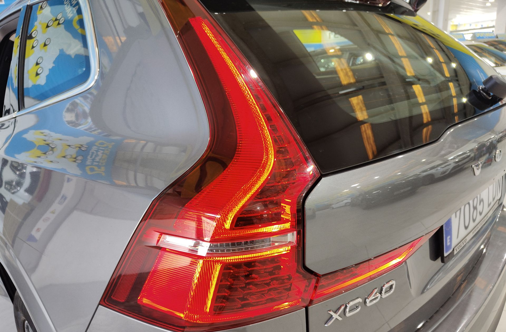 Volvo XC60 D4 Business Plus - foto 17