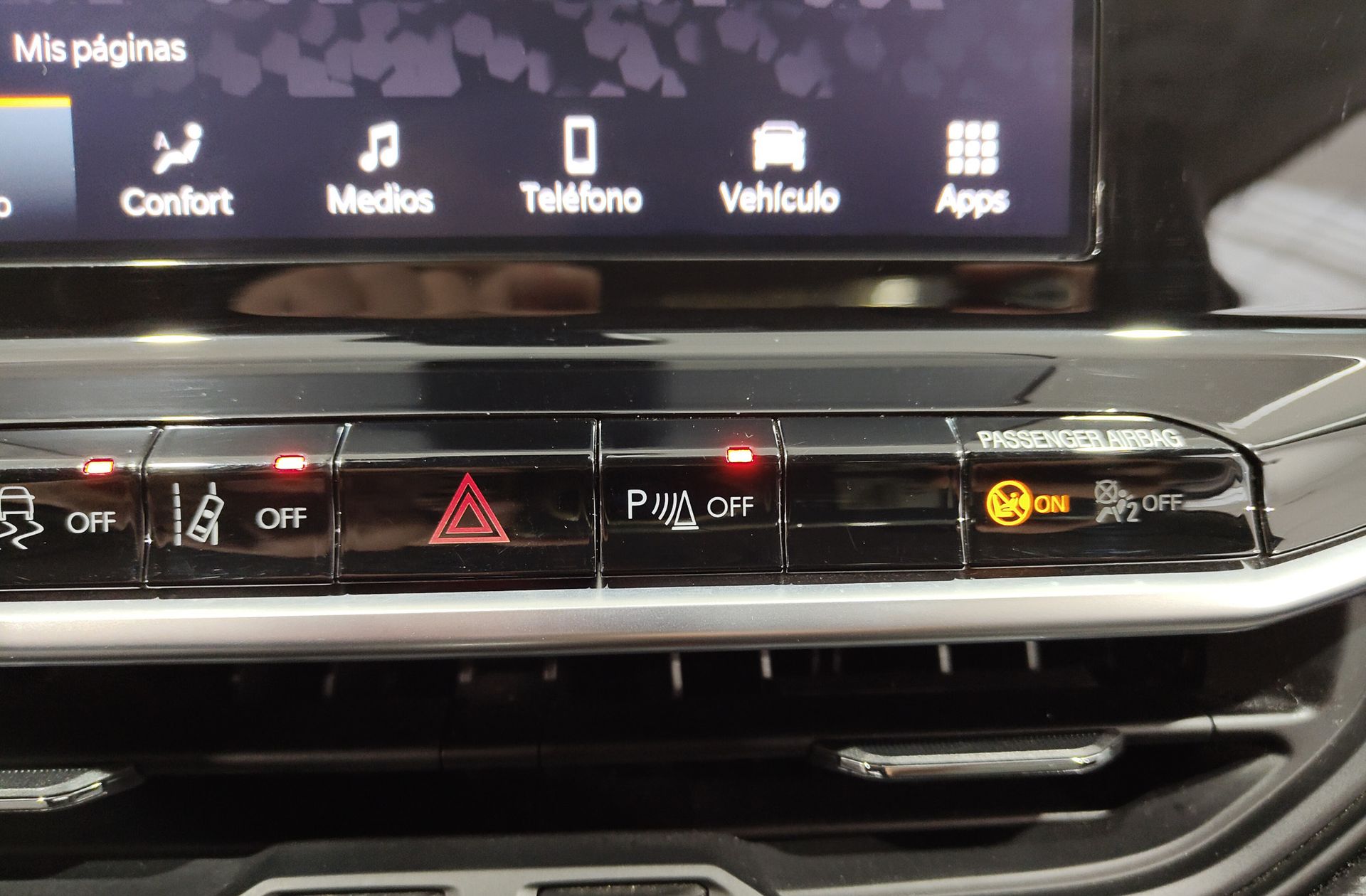 Jeep Compass 1.3 Gse Night Eagle FWD - foto 12