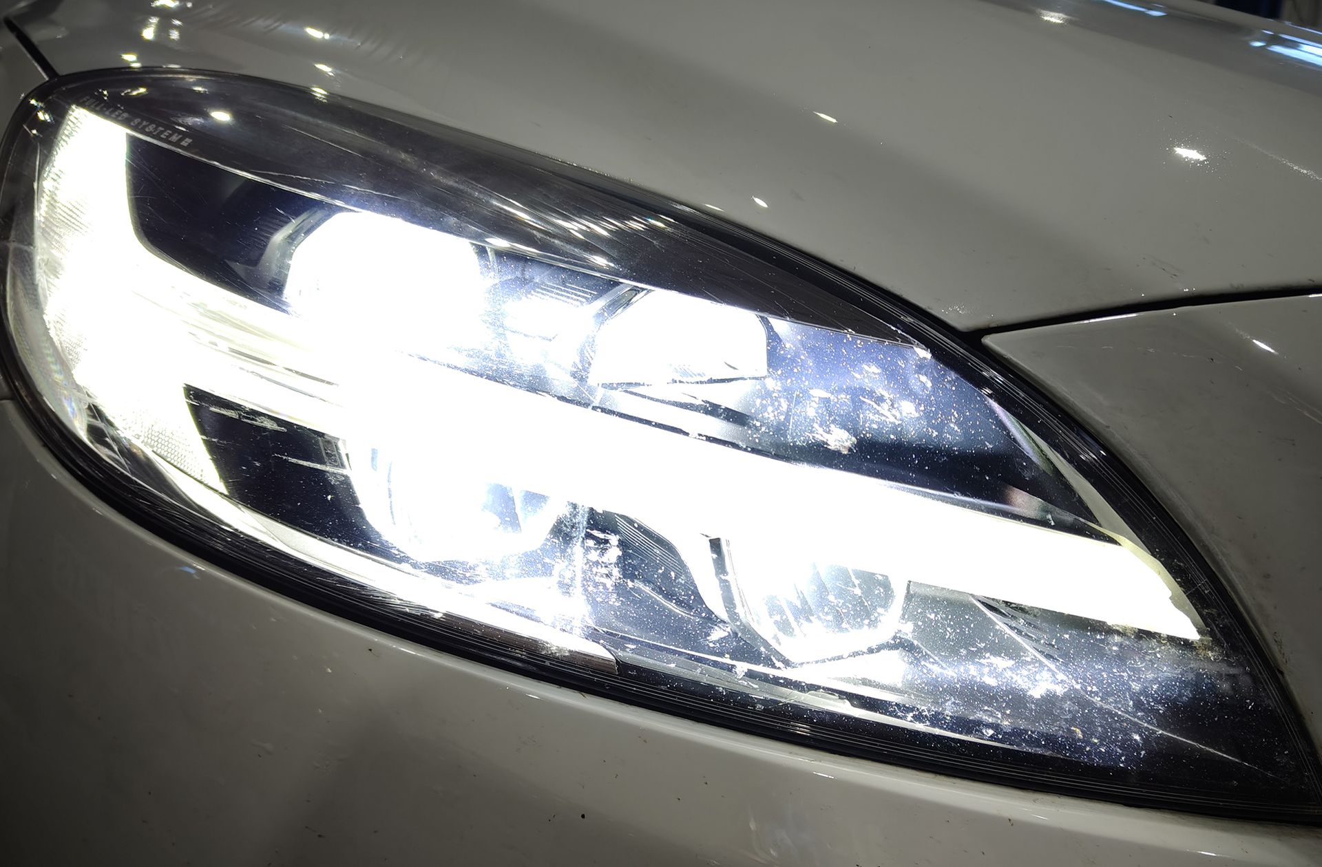 Volvo V40 D3 Momentum - foto 13