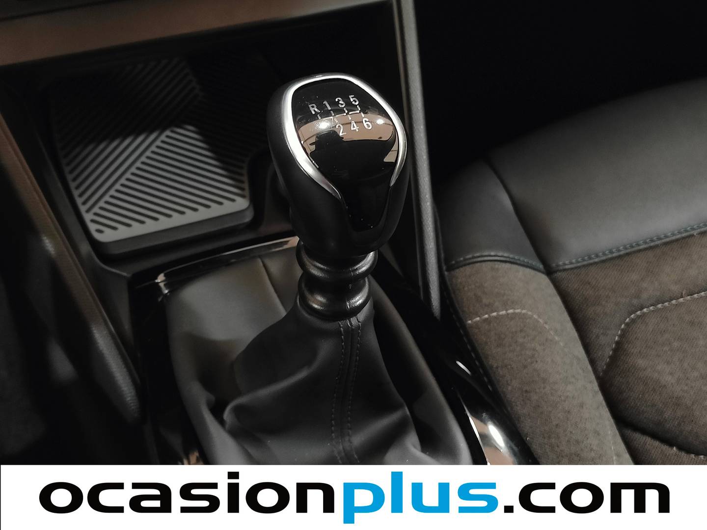 Foto Citroën C4 Citroen C4 PureTech 130 S&S 6v Feel Pack (130 CV)