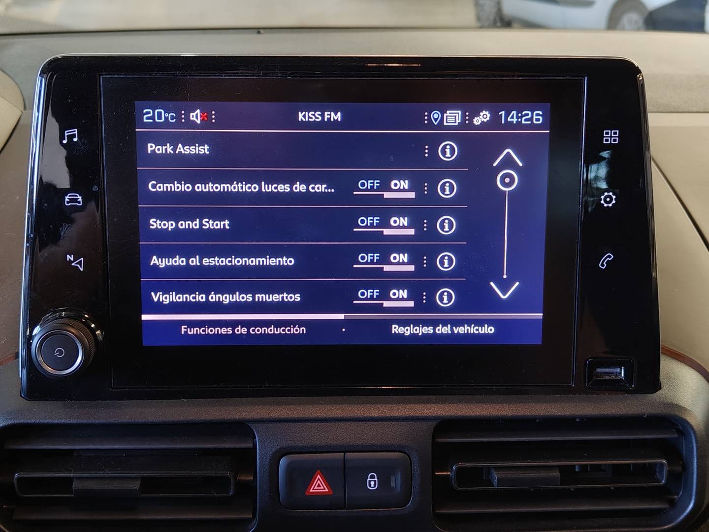 Foto Peugeot Rifter Peugeot Rifter BlueHDi 130 GT Business Standard (130 CV)