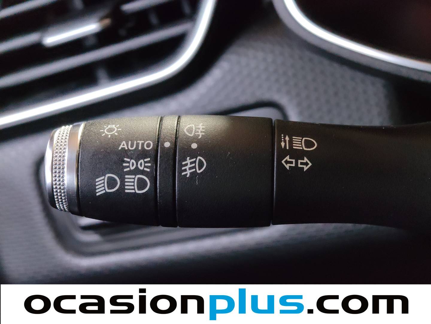 Equipamiento del Renault Clio Renault Clio Intens TCe (100 CV)