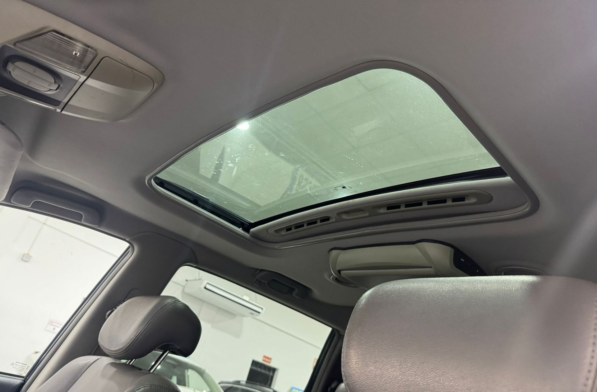 SsangYong Rodius 2.0 e-Xdi Premium 7 plazas - foto 5