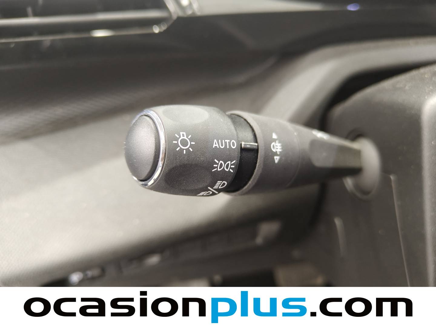 Foto Peugeot 308 Peugeot 308 PureTech 130 S&S Active Pack EAT8  (130 CV)