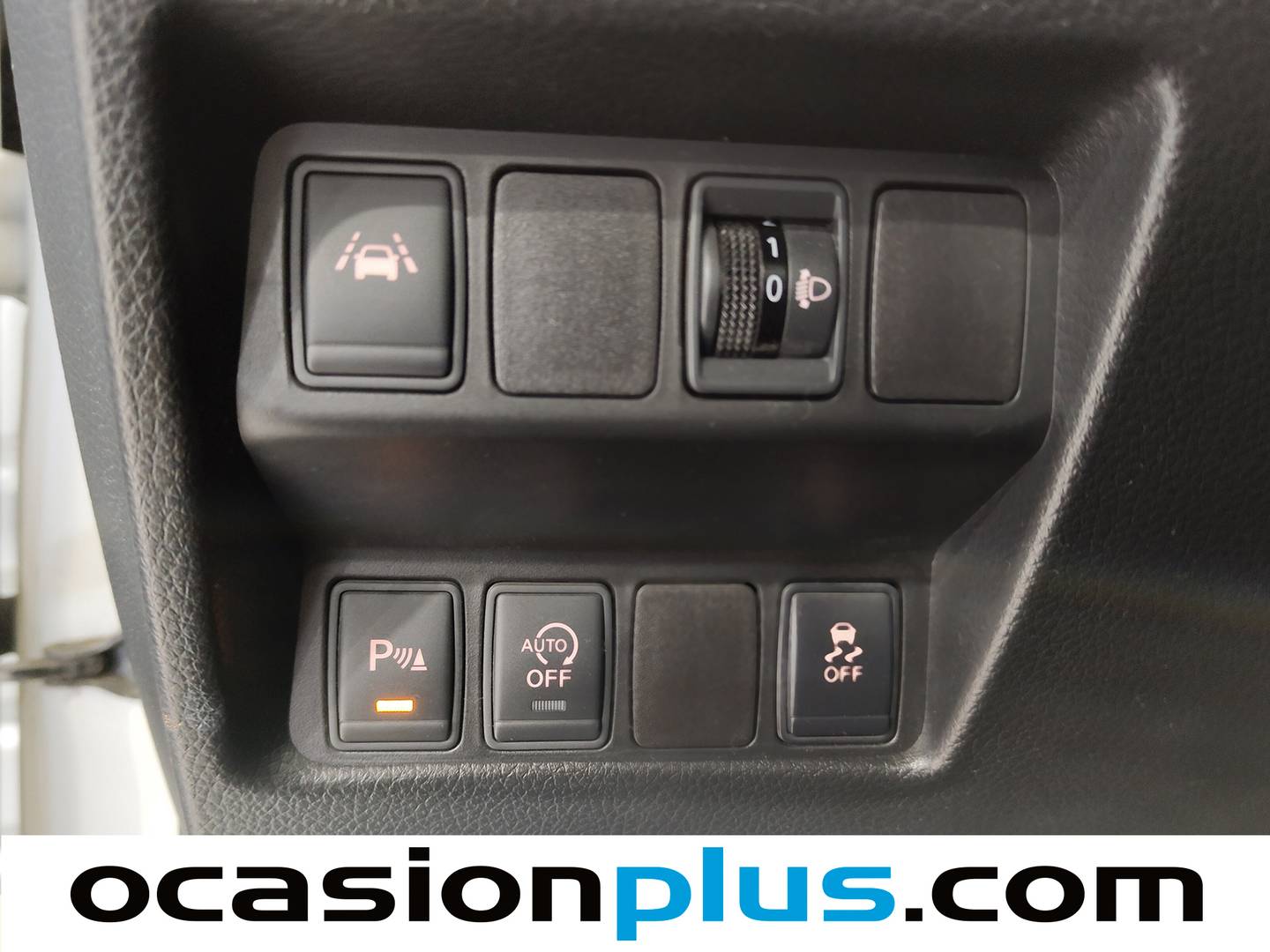 Acabados Nissan QASHQAI Nissan Qashqai 1.5 dCi N-Connecta 4x2 (110 CV)