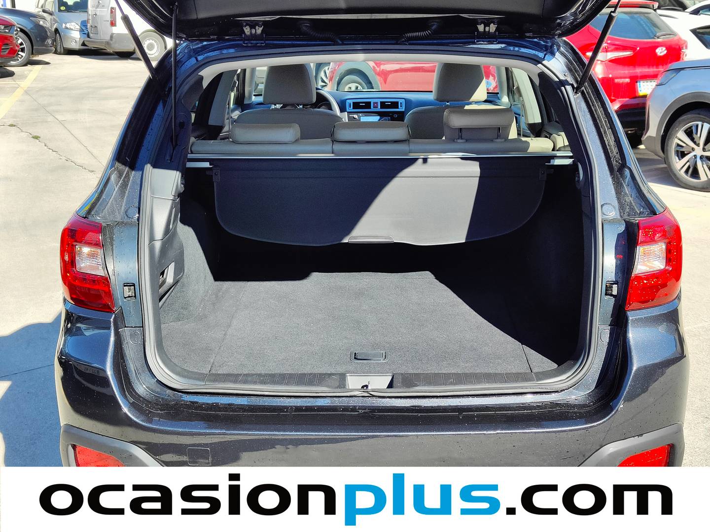 Foto asientos traseros Subaru Outback Subaru Outback 2.0 TD Executive Plus CVT Lineartron AWD (150 CV)