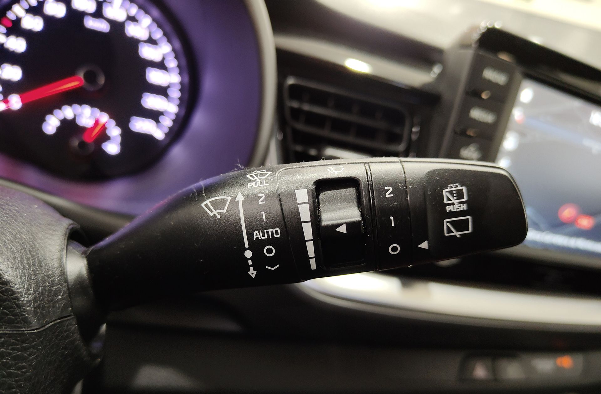 Kia Stonic 1.0 T-GDi Eco-Dynamic Drive - foto 30