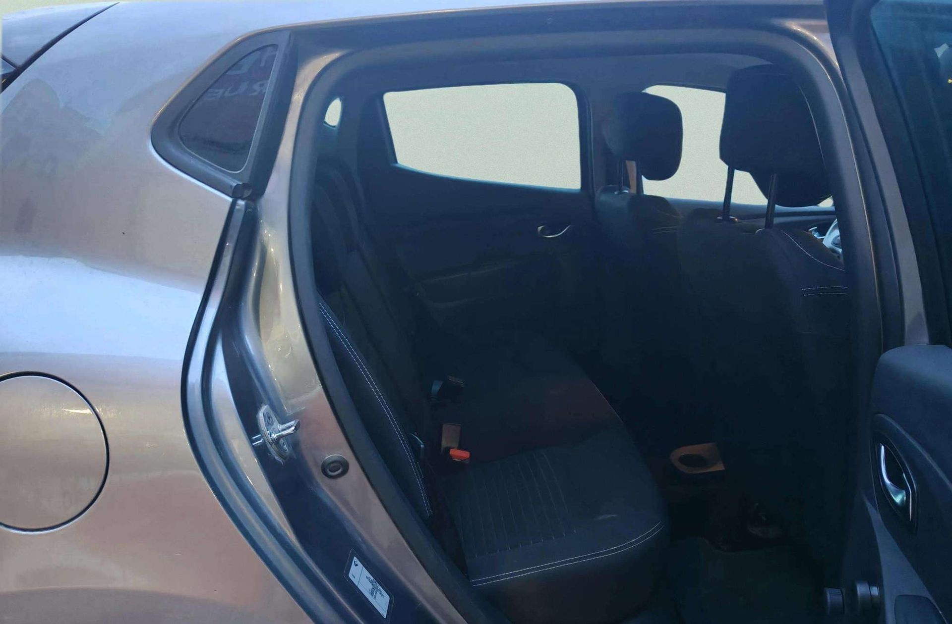 Renault Clio Limited 1.2 - foto 14