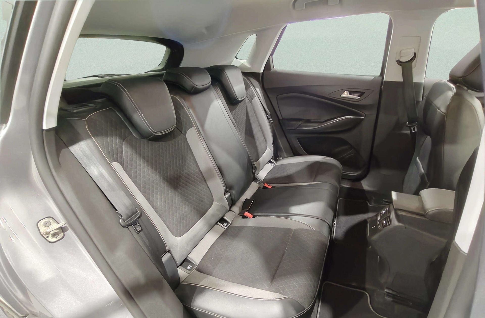 Opel Grandland 1.5 CDTi Design Tech - foto 19