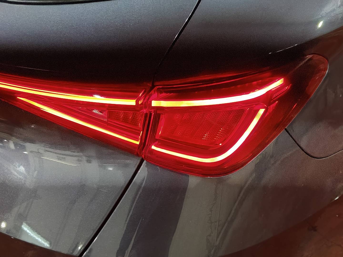 Foto Seat León SEAT León ST 1.5 TSI Style 25 Aniversario (116 CV)