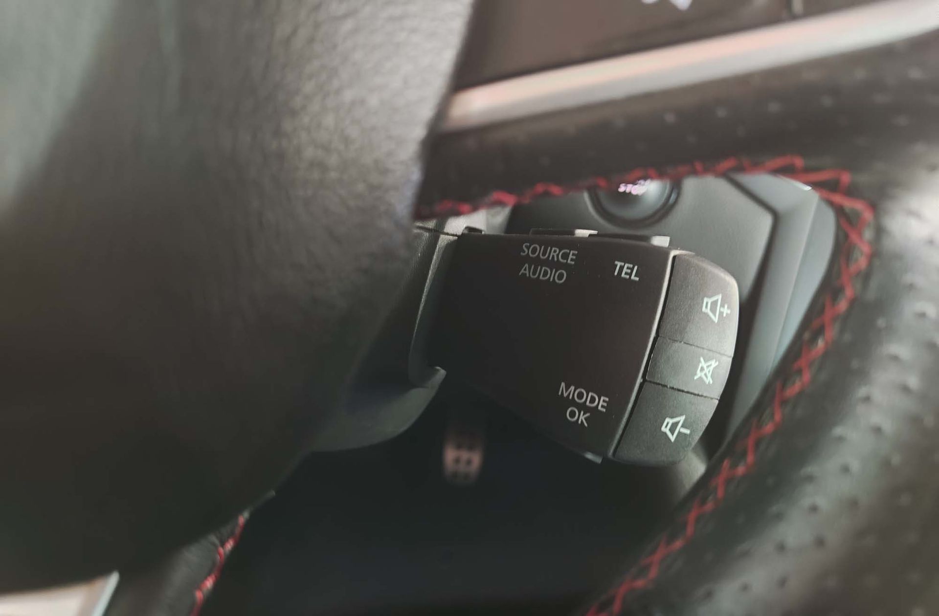 Renault Mégane RS Energy TCe EDC - foto 27