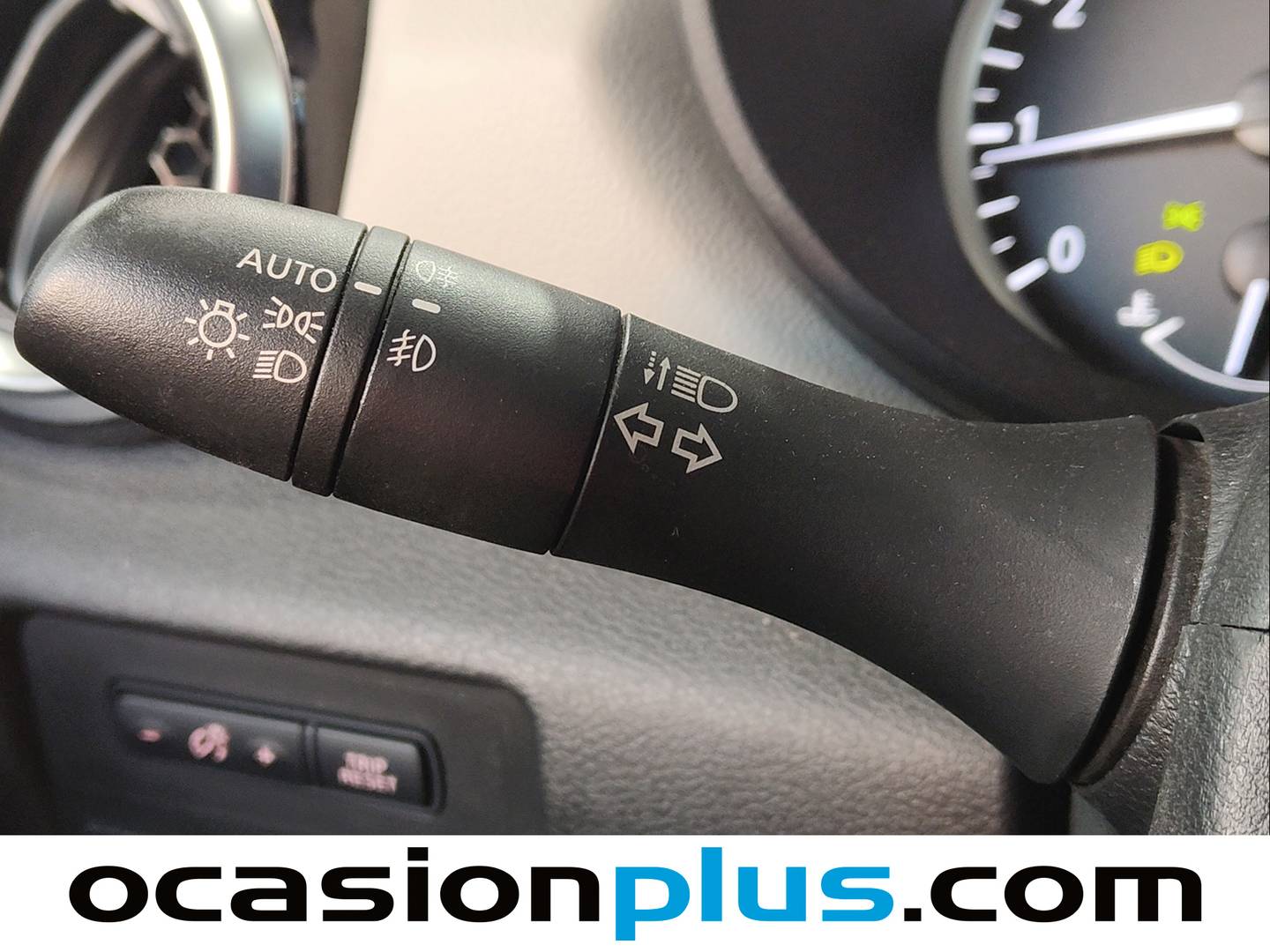 Equipamiento del Nissan Micra Nissan Micra IG-T 100 Acenta (100 CV)