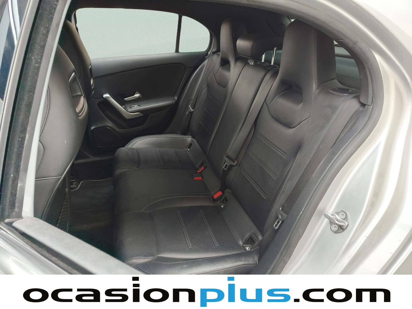 Foto asientos traseros Mercedes Clase A Mercedes-Benz Clase A 180 d (116 CV)