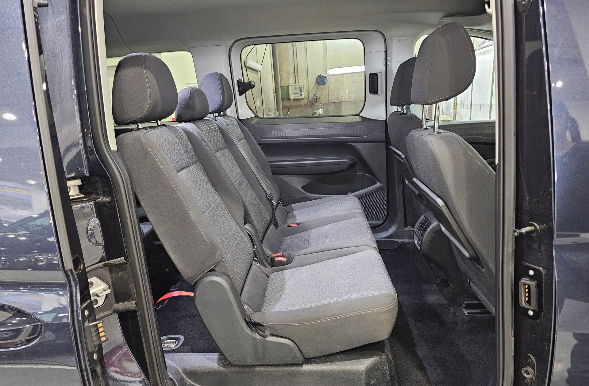 Ford Tourneo Connect 2.0 EcoBlue Titanium 7 plazas - foto 21