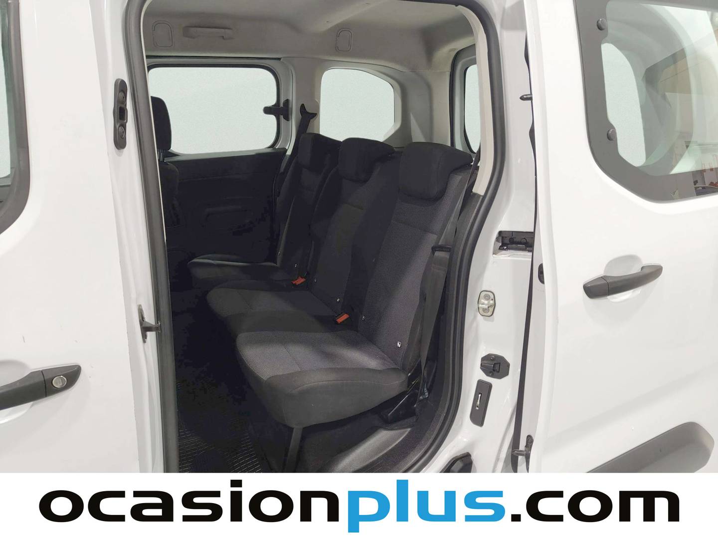 Foto asientos traseros Opel Combo Life Opel Combo Life 1.5 TD Business Edition Plus L1 (102 CV)