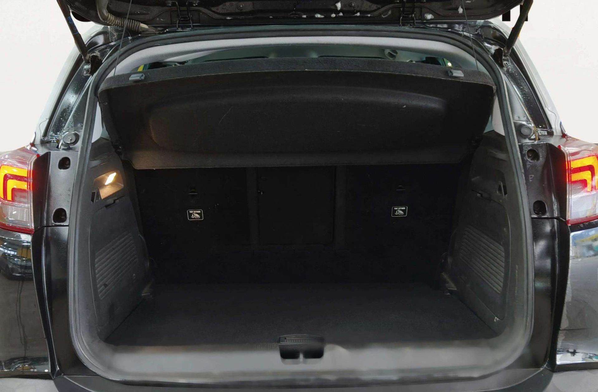 Opel Crossland 1.2 Design Line 120 Aniversario - foto 16