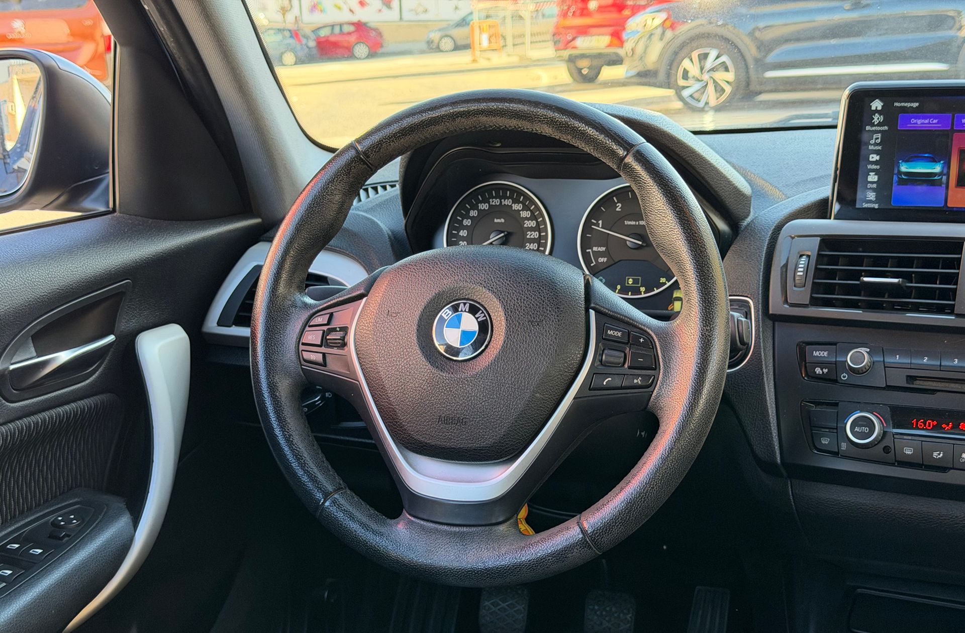 BMW Serie 1 116d - foto 20