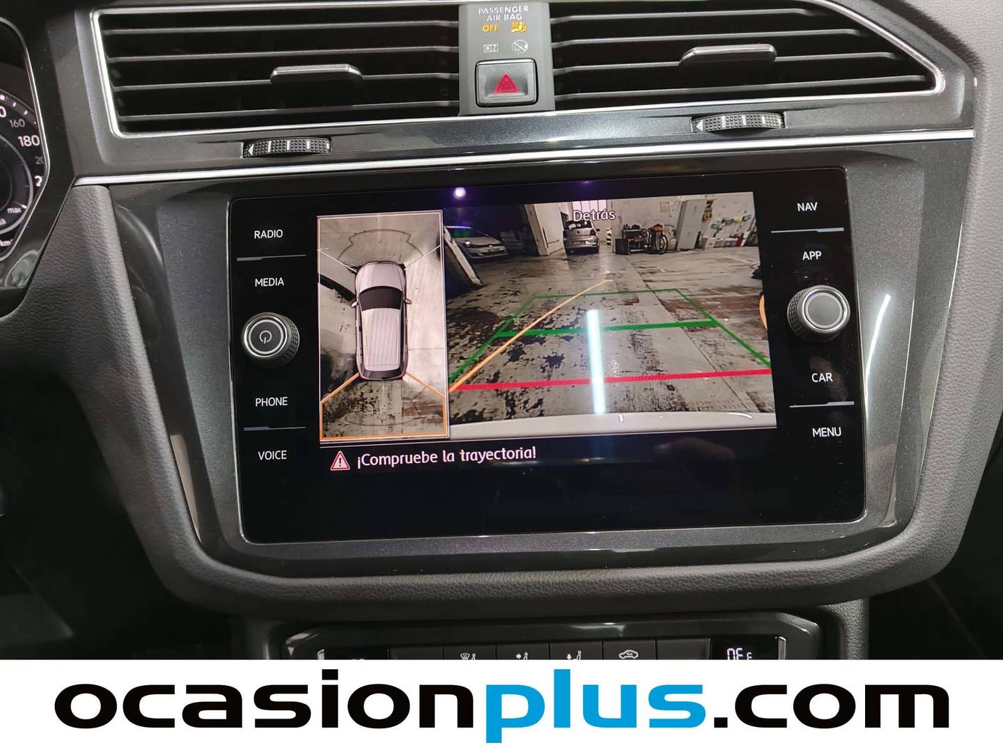 Foto Volkswagen Tiguan Volkswagen Tiguan Sport 2.0 TDI BMT 4Motion Pack R-line (240 CV) DSG