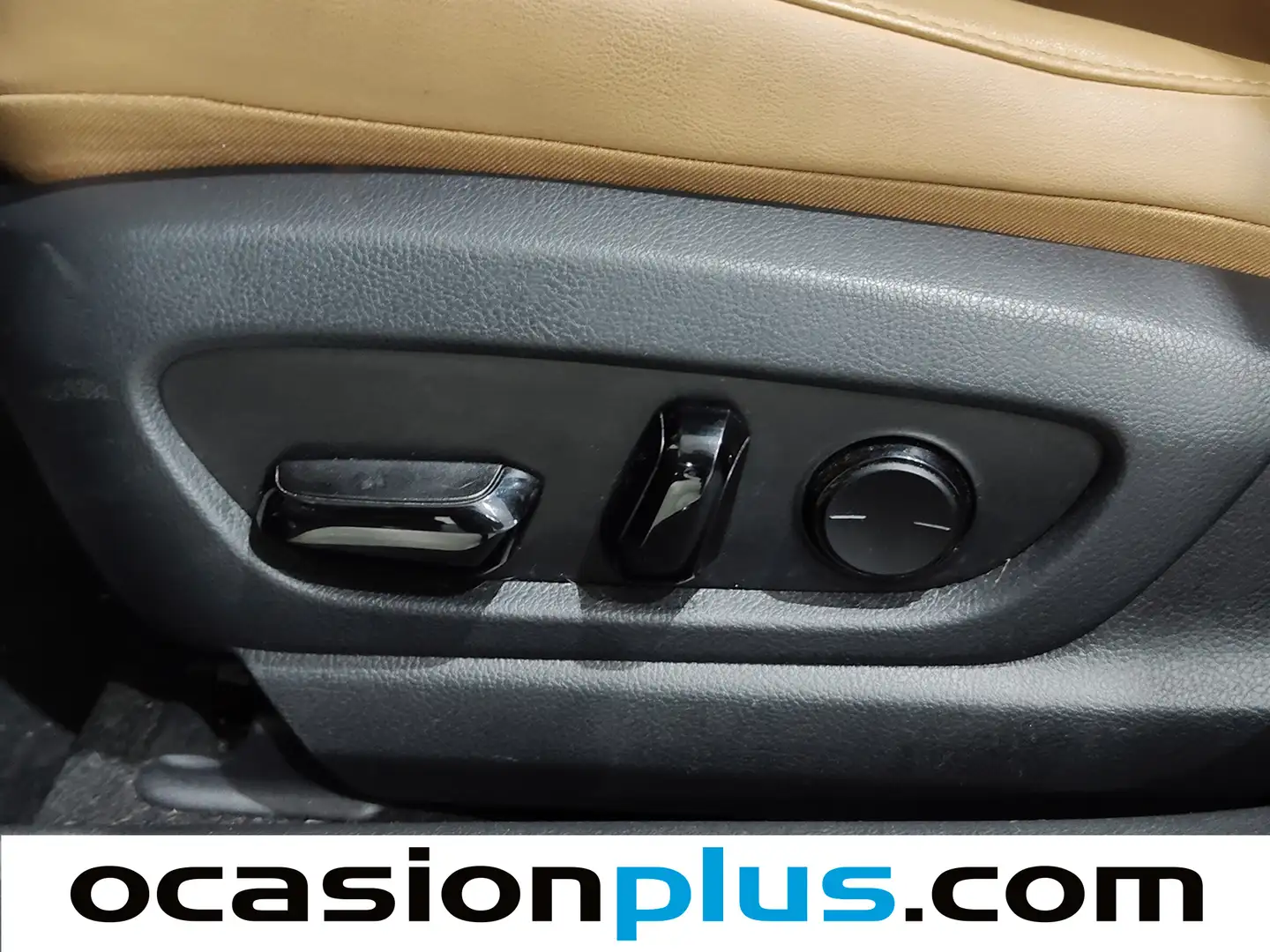 Foto Lexus UX Lexus UX 250h Executive (184 CV)