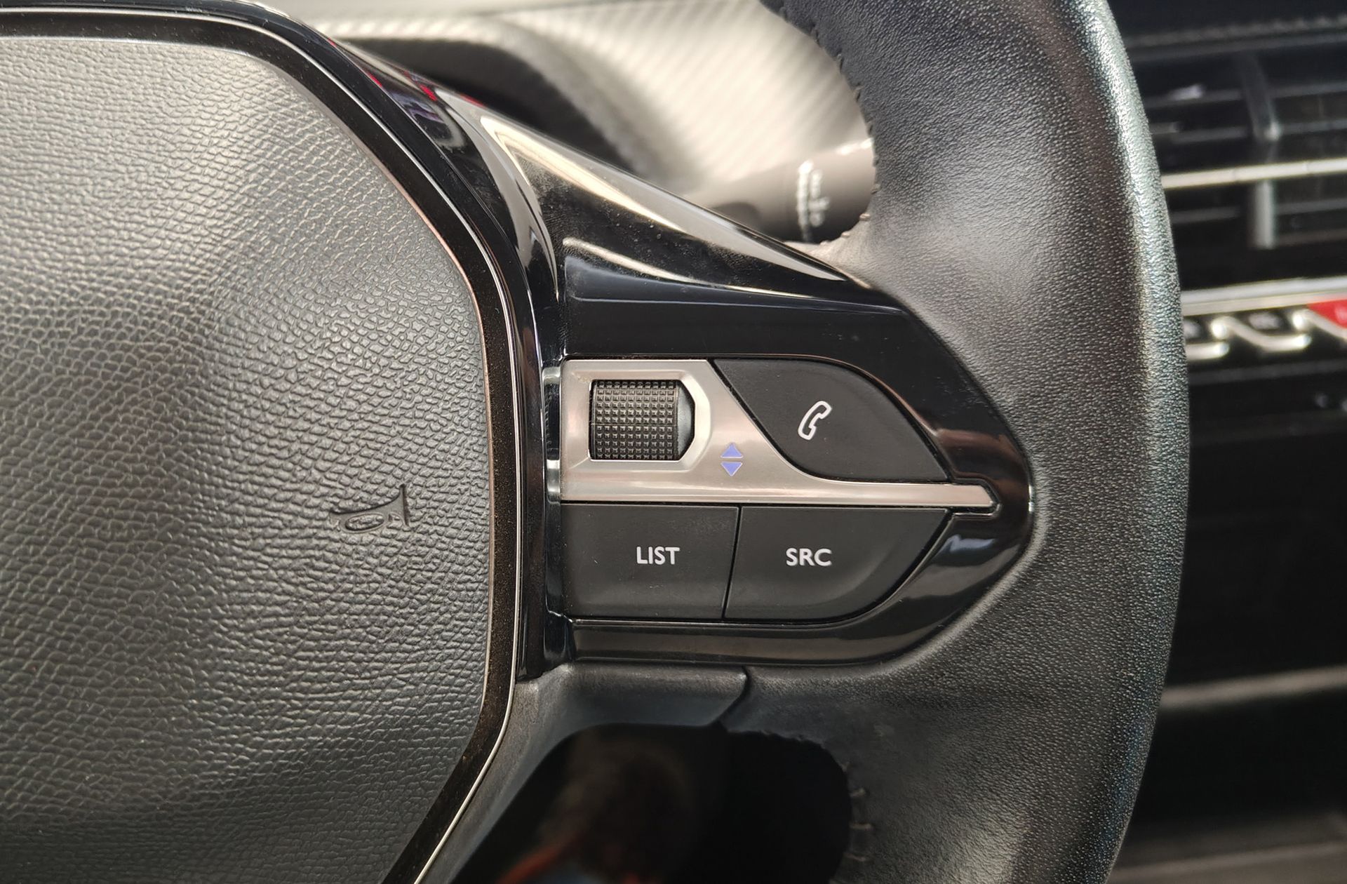 Peugeot 208 PureTech 100 Active Pack - foto 28