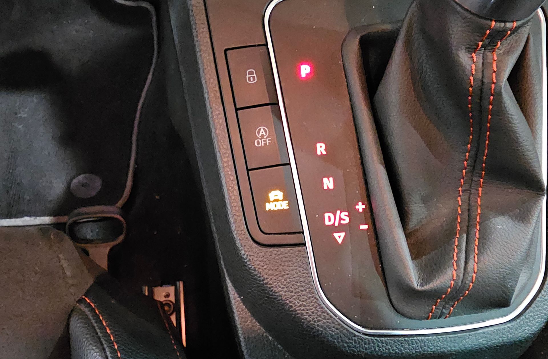 SEAT Ibiza 1.5 TSI FR Plus DSG - foto 14