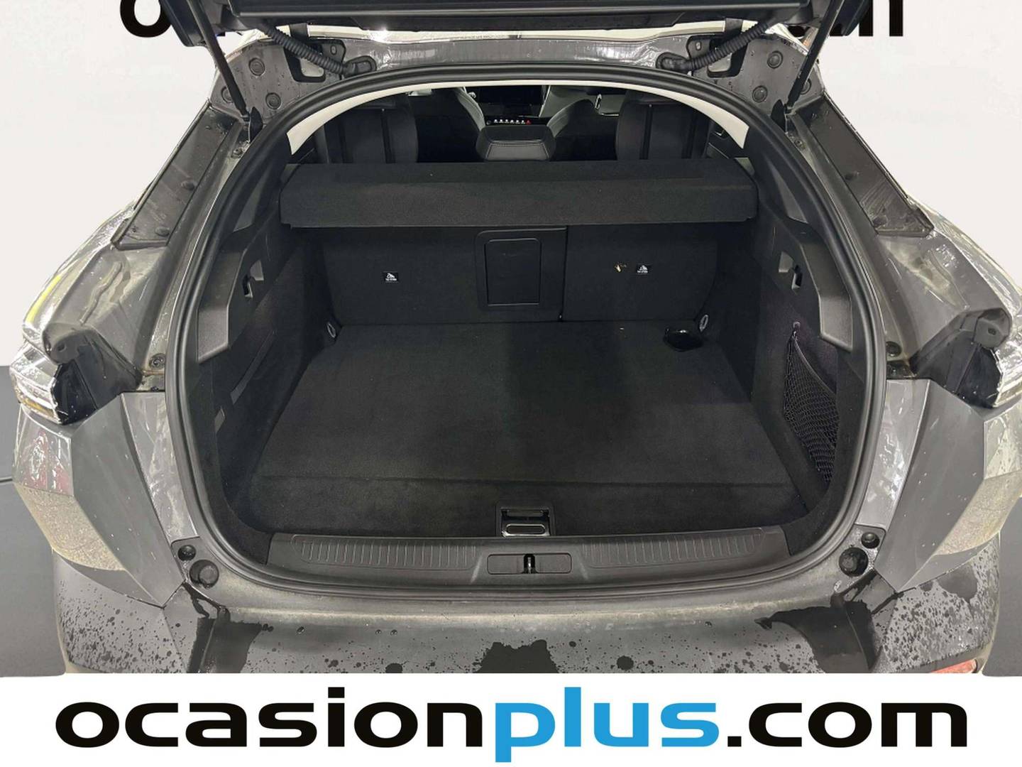 Foto Peugeot 408 Peugeot 408 Allure PHEV 180 e-EAT8 (181 CV)