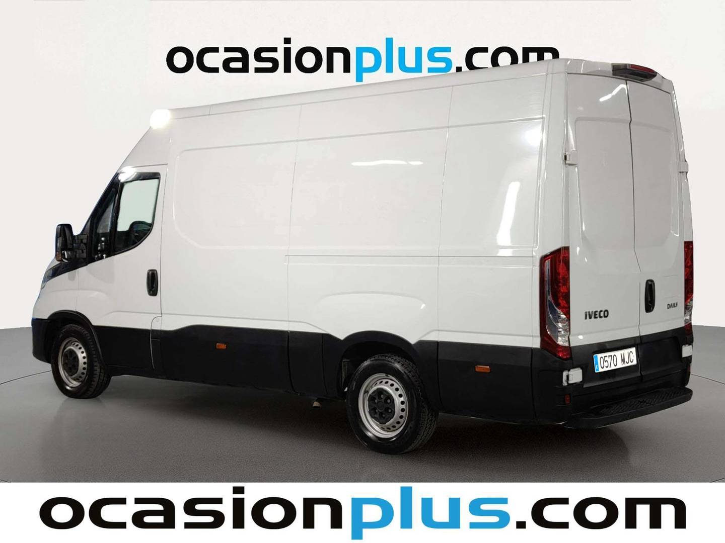 Foto trasera Iveco Daily Iveco Daily Furgon 35S 16 V 3520L/H2 (156 CV) derecha