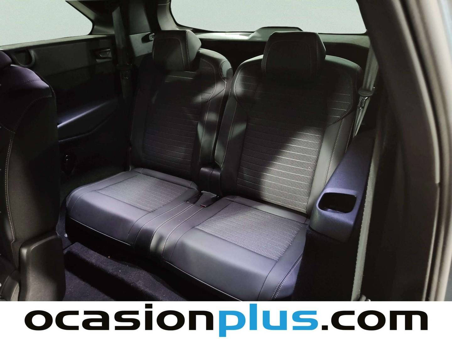 Foto asientos delanteros Peugeot 5008 Hybrid Peugeot 5008 Hybrid 1.2 Allure eDCS6 (136 CV) 7 Plazas