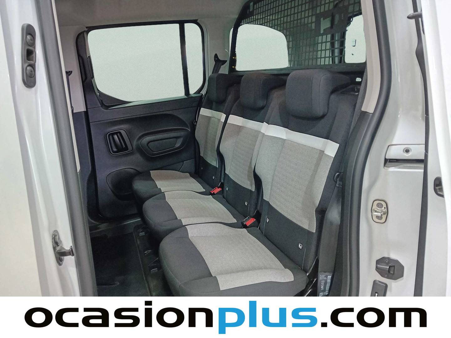 Foto asientos traseros Citroën Berlingo Citroën Berlingo BlueHDi 130 S&S Talla M Shine (130 CV)