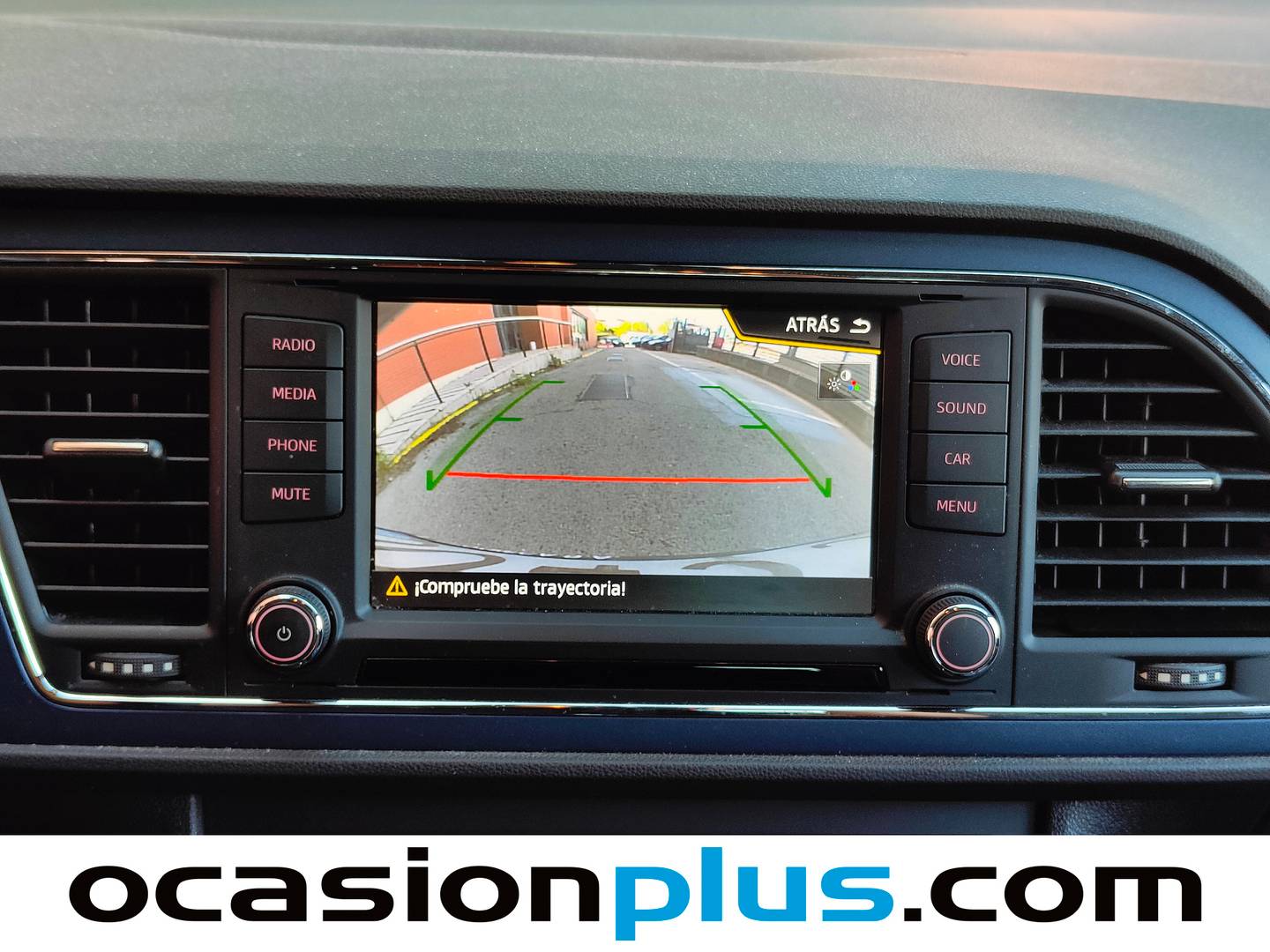 Equipamiento del Seat León Seat León ST 1.2 TSI S&S Style Connect (110 CV)