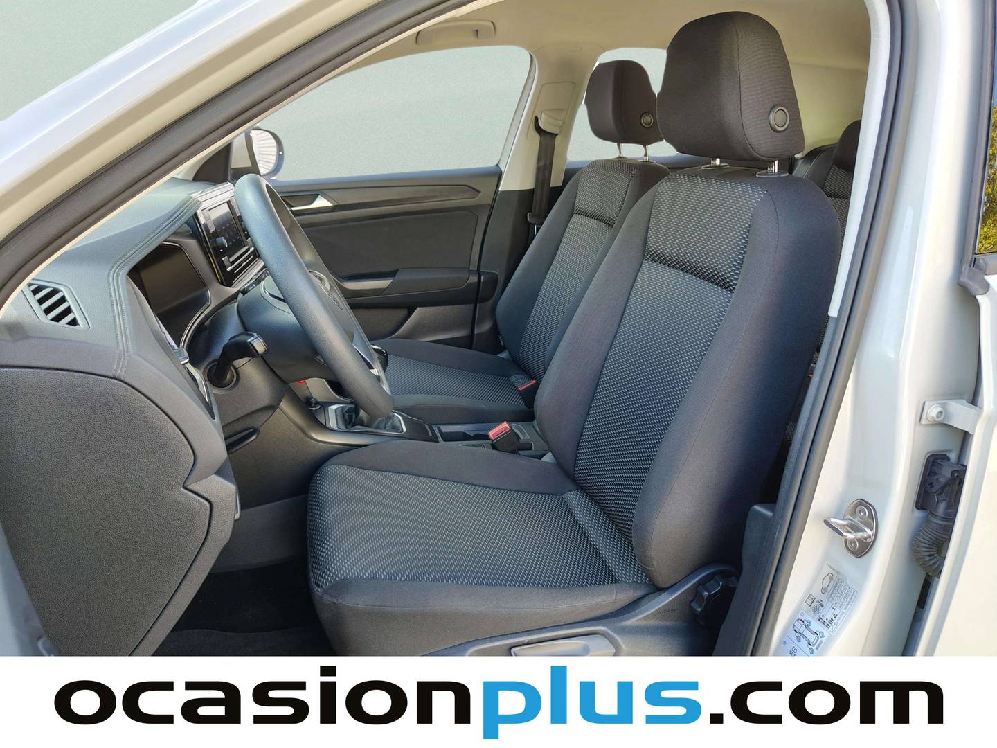 Foto Volkswagen T-Roc Volkswagen T-Roc 1.0 TSI  (110 CV)