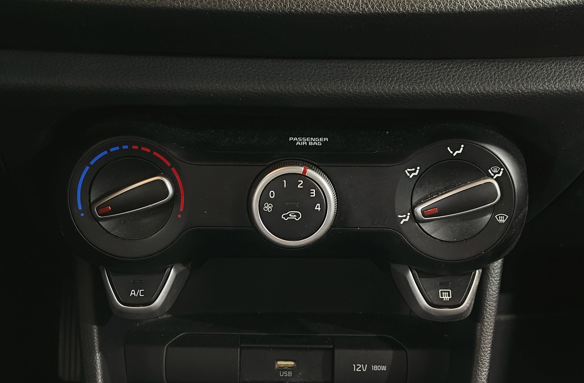 Kia Picanto 1.0 DPi Concept Pack Comfort - foto 25