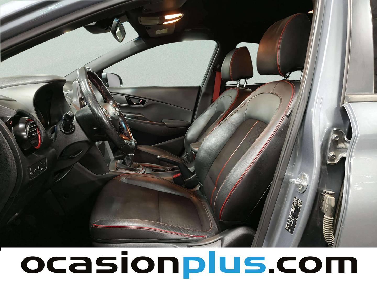 Foto asientos delanteros Hyundai Kona Hyundai Kona 1.0 TGDi Tecno 4x2 AEB (120 CV)